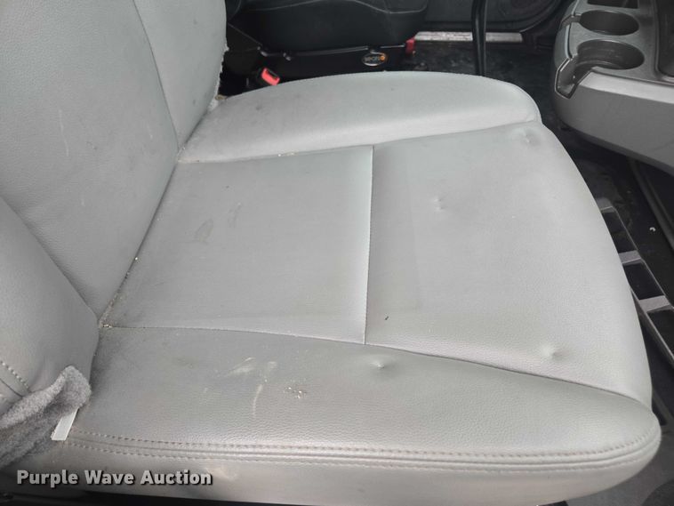 image for item DU2540 2017 Kenworth T680 semi truck