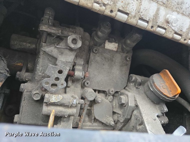 image for item DU2541 2015 Peterbilt 579 semi truck