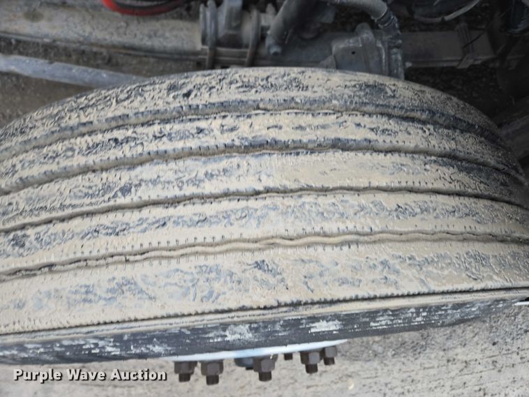 image for item DU2541 2015 Peterbilt 579 semi truck