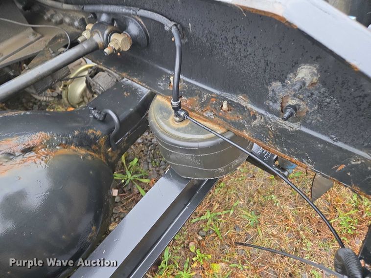 image for item DU2542 2015 Peterbilt 579 semi truck