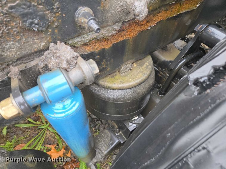 image for item DU2542 2015 Peterbilt 579 semi truck