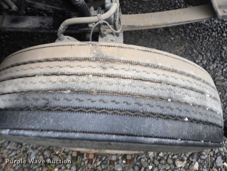 image for item DU2542 2015 Peterbilt 579 semi truck