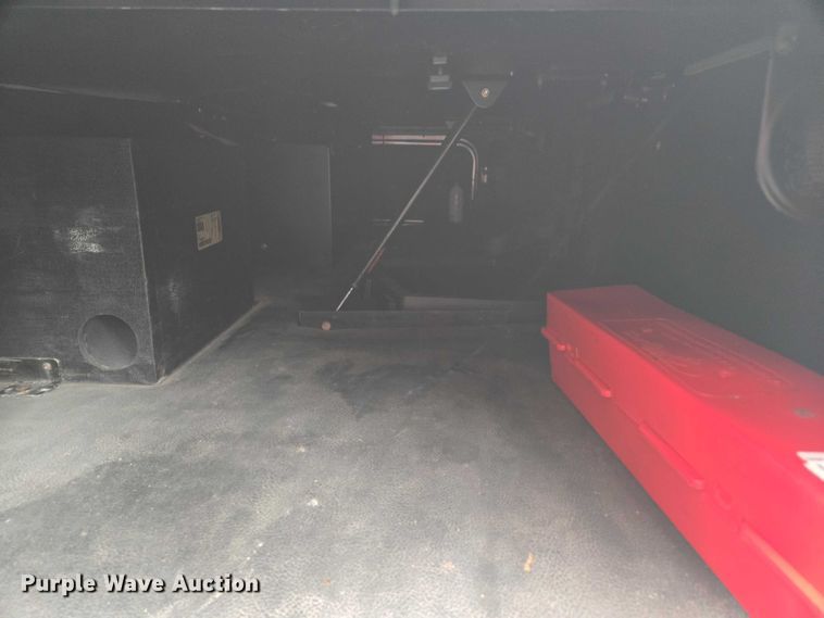 image for item DU2545 2014 Kenworth T680 semi truck