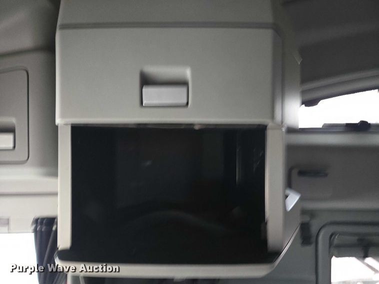 image for item DU2545 2014 Kenworth T680 semi truck