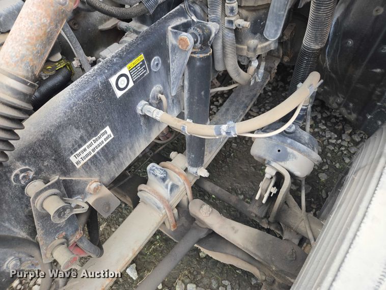 image for item DU2545 2014 Kenworth T680 semi truck