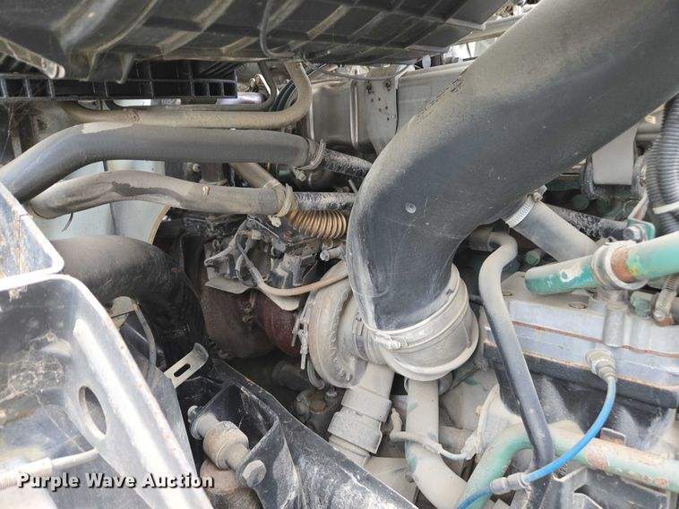 image for item DU2548 2006 Volvo VNM semi truck