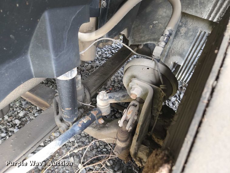 image for item DU2548 2006 Volvo VNM semi truck