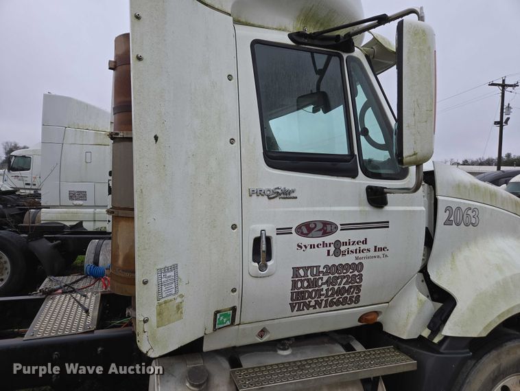 image for item DU2549 2010 International ProStar semi truck