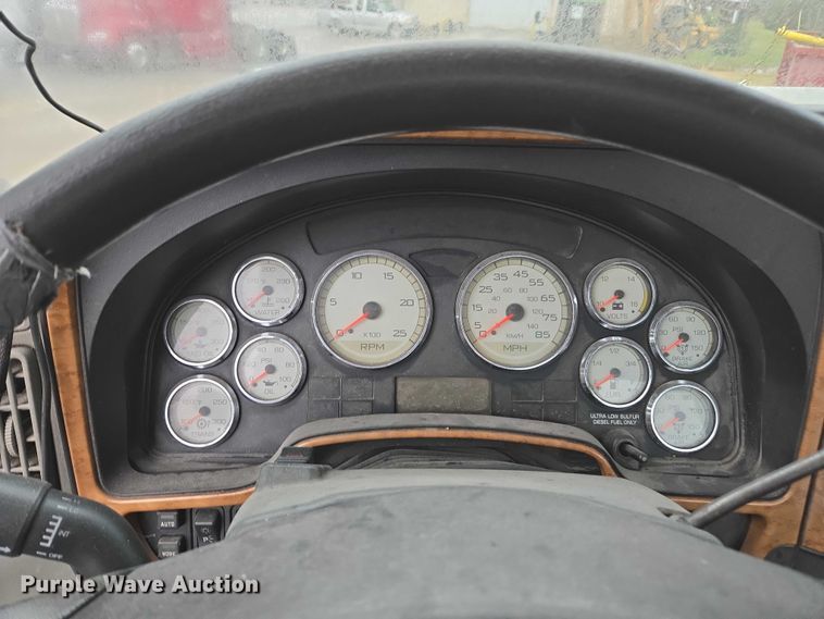 image for item DU2549 2010 International ProStar semi truck