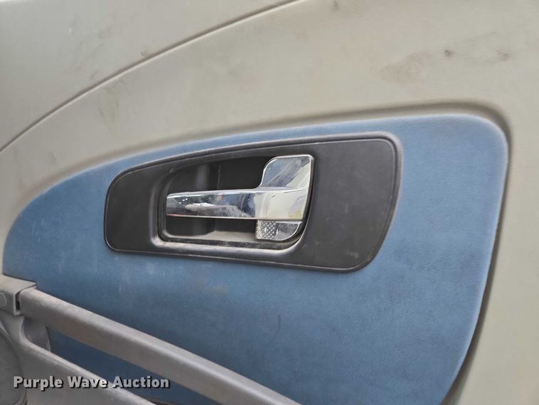 image for item DU2549 2010 International ProStar semi truck