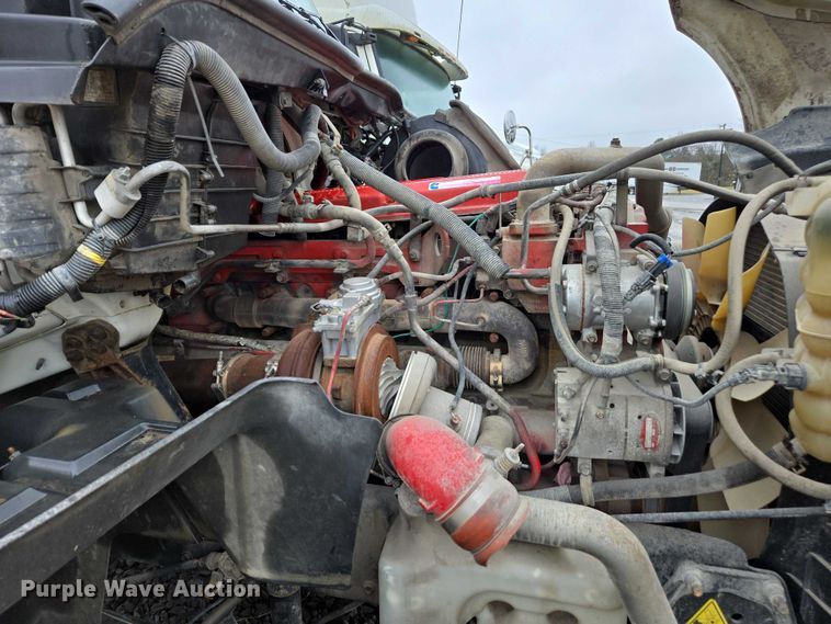 image for item DU2549 2010 International ProStar semi truck