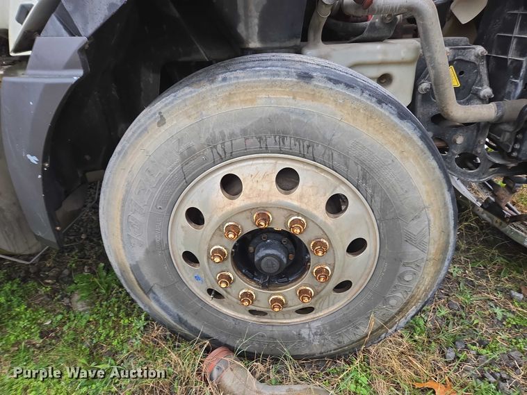 image for item DU2549 2010 International ProStar semi truck