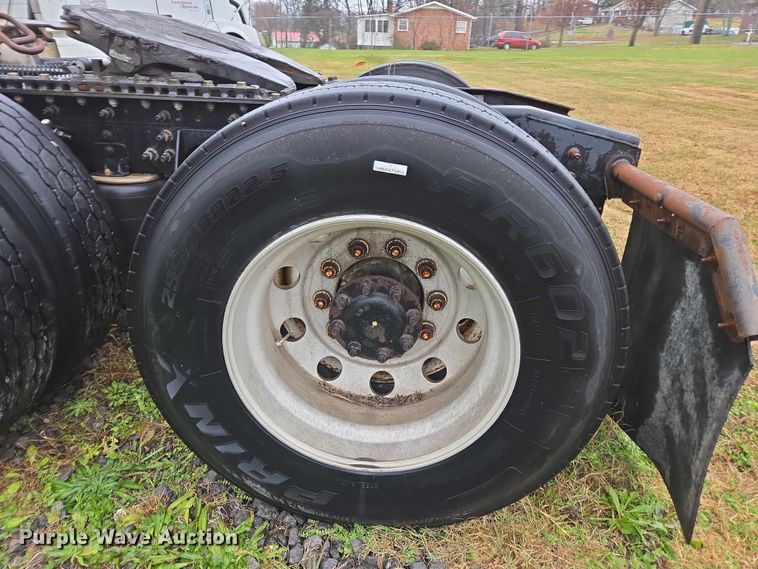 image for item DU2549 2010 International ProStar semi truck