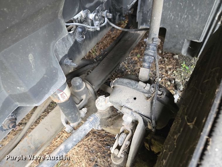 image for item DU2550 2011 Volvo VNL semi truck