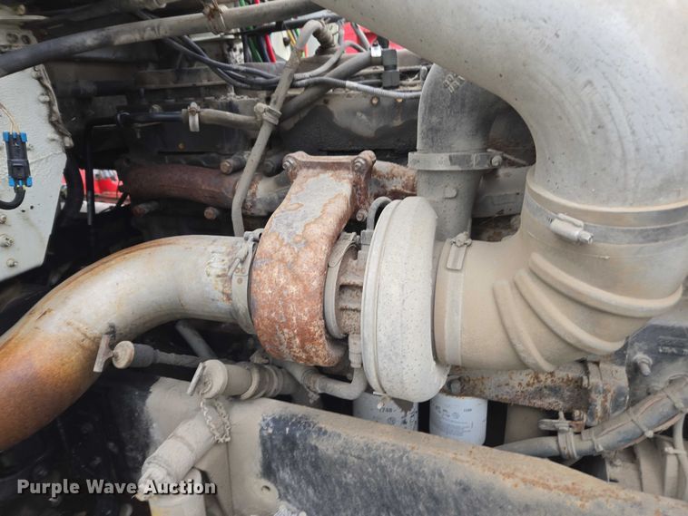 image for item DU2551 1996 Freightliner FLD semi truck