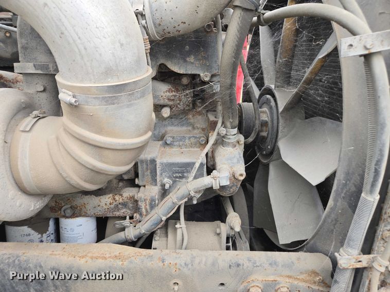 image for item DU2551 1996 Freightliner FLD semi truck