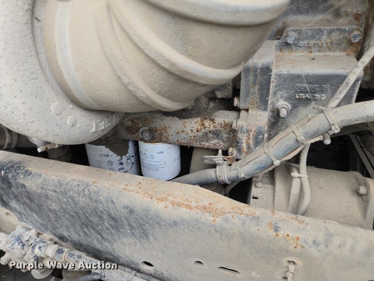 image for item DU2551 1996 Freightliner FLD semi truck