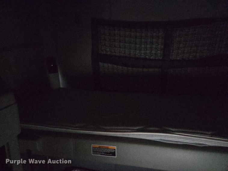 image for item DU2552 2018 Kenworth T680 semi truck