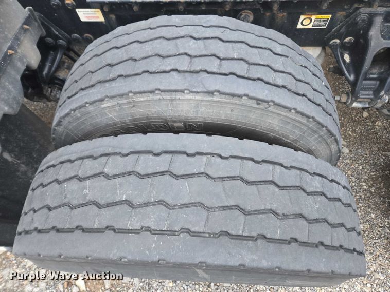 image for item DU2552 2018 Kenworth T680 semi truck