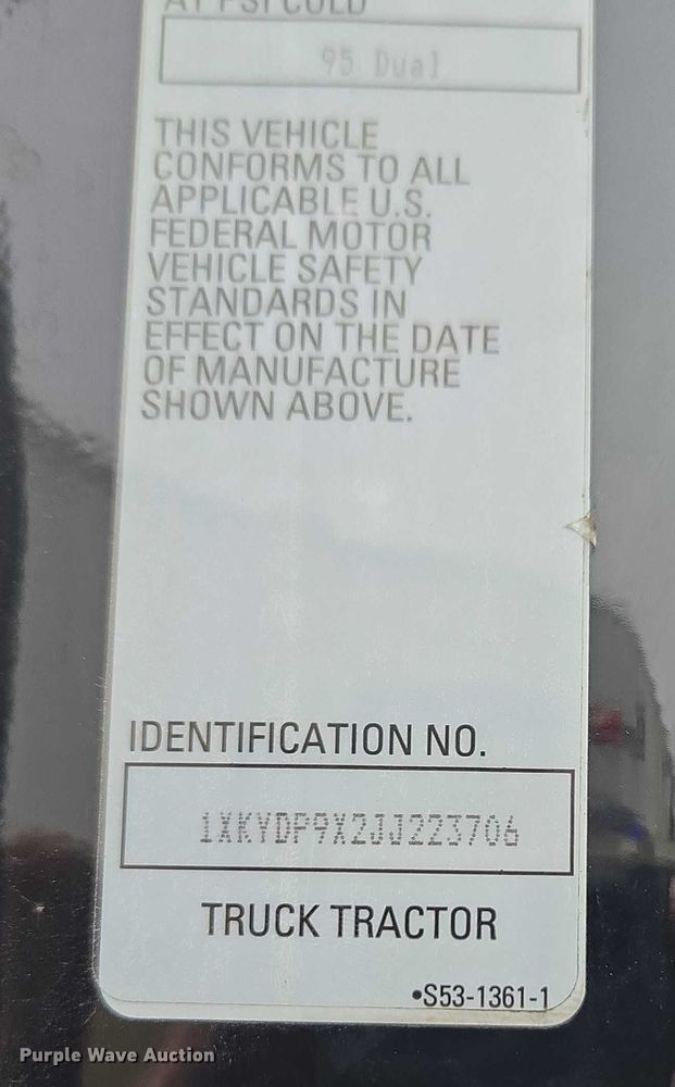 image for item DU2552 2018 Kenworth T680 semi truck