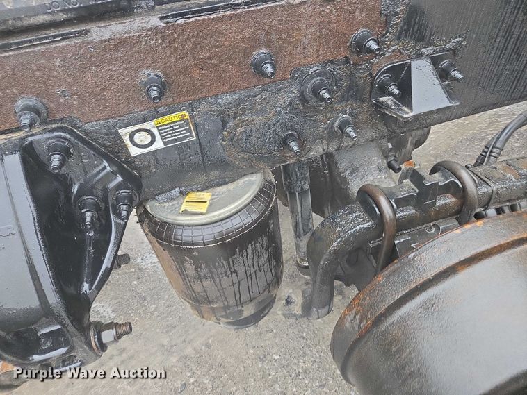 image for item DU2553 2015 Peterbilt 579 semi truck