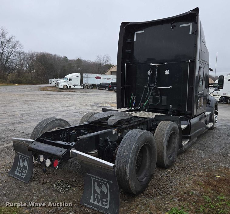 image for item DU2554 2018 Kenworth T680 semi truck