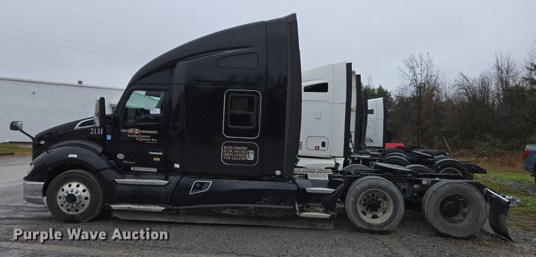 image for item DU2554 2018 Kenworth T680 semi truck