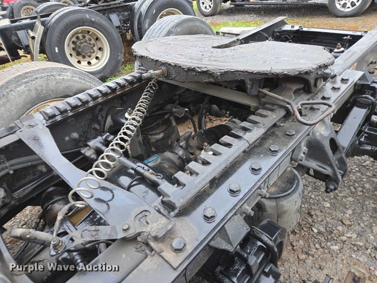 image for item DU2554 2018 Kenworth T680 semi truck