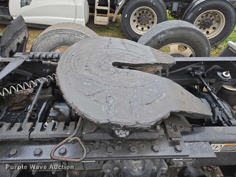 image for item DU2554 2018 Kenworth T680 semi truck