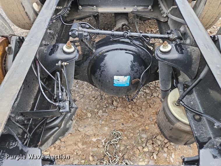 image for item DU2554 2018 Kenworth T680 semi truck