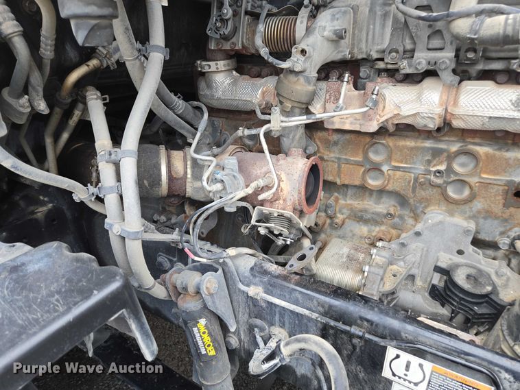 image for item DU2554 2018 Kenworth T680 semi truck