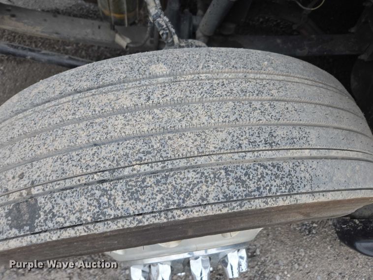 image for item DU2554 2018 Kenworth T680 semi truck