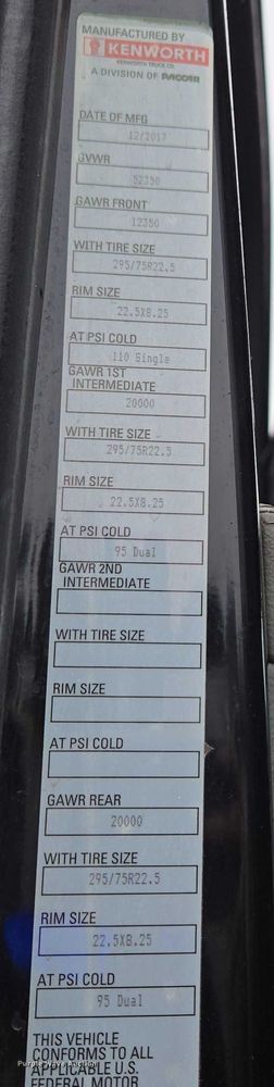 image for item DU2554 2018 Kenworth T680 semi truck