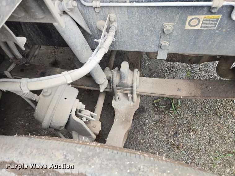 image for item DU2555 2015 Kenworth T680 semi truck