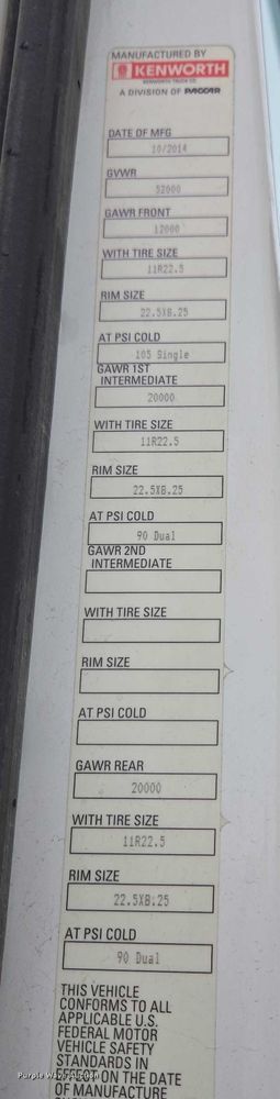 image for item DU2555 2015 Kenworth T680 semi truck