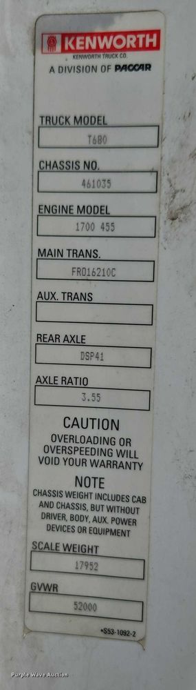 image for item DU2555 2015 Kenworth T680 semi truck