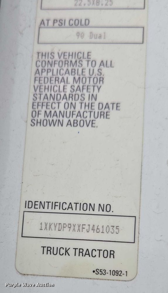 image for item DU2555 2015 Kenworth T680 semi truck