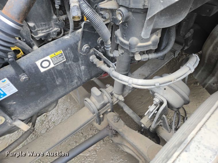 image for item DU2556 2015 Kenworth T680 semi truck