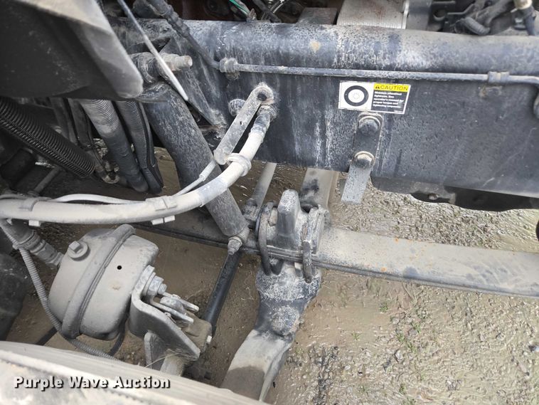 image for item DU2556 2015 Kenworth T680 semi truck