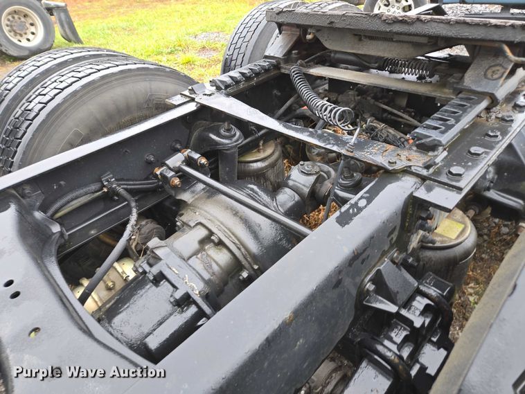 image for item DU2558 2016 Kenworth T680 semi truck