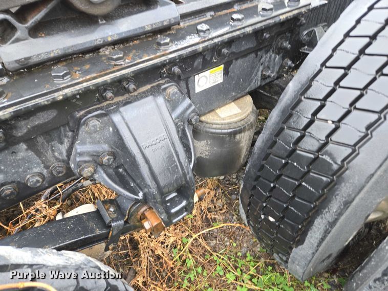 image for item DU2558 2016 Kenworth T680 semi truck