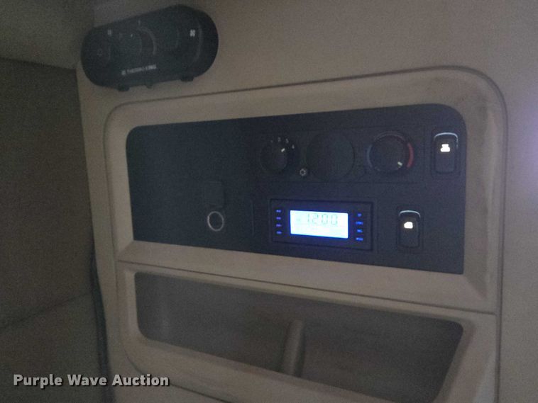 image for item DU2558 2016 Kenworth T680 semi truck