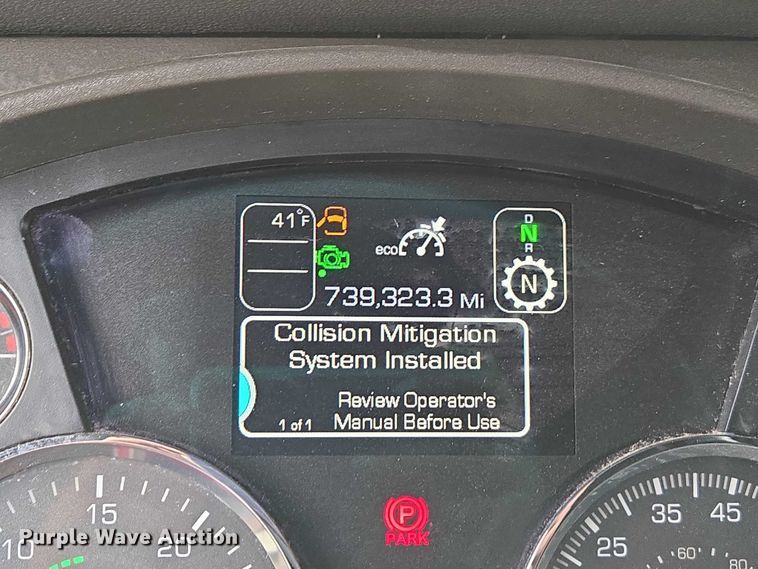 image for item DU2559 2018 Kenworth T680 semi truck