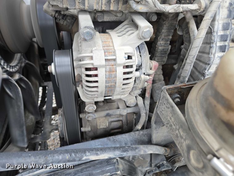 image for item DU2559 2018 Kenworth T680 semi truck