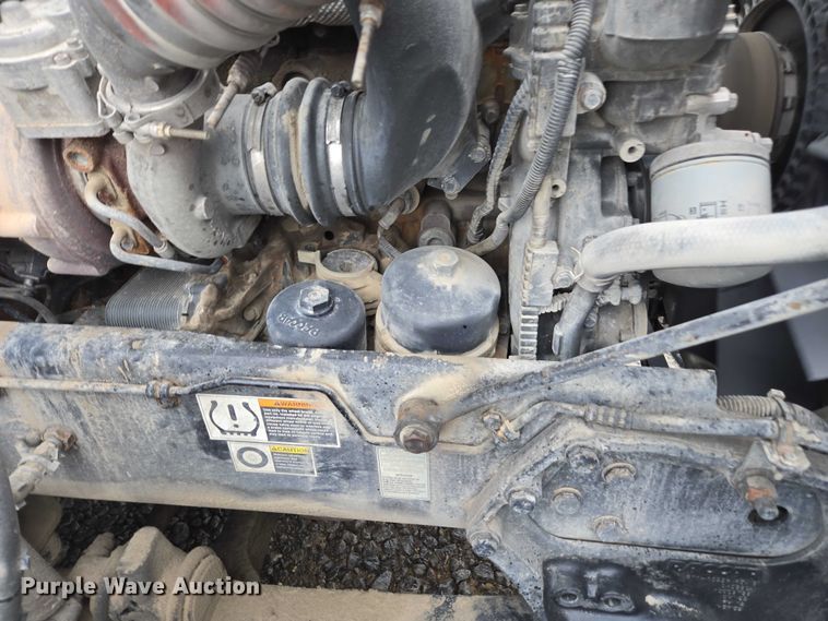 image for item DU2559 2018 Kenworth T680 semi truck