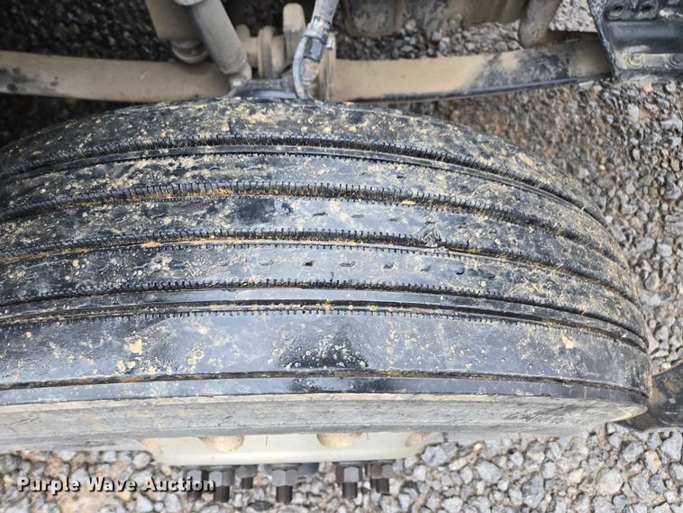 image for item DU2559 2018 Kenworth T680 semi truck