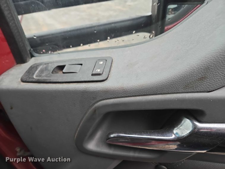 image for item DU2560 2015 Kenworth T680 semi truck