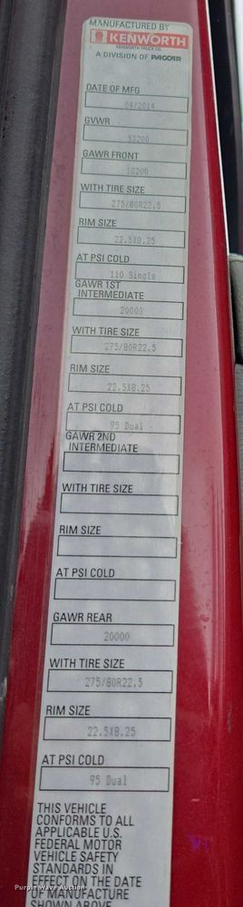 image for item DU2560 2015 Kenworth T680 semi truck