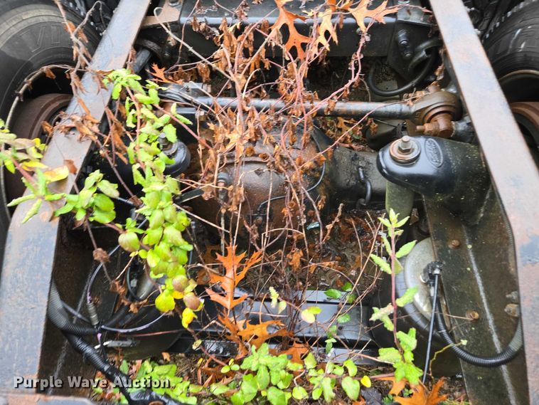 image for item DU2563 2003 Peterbilt 379 semi truck