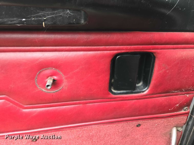 image for item DU2563 2003 Peterbilt 379 semi truck